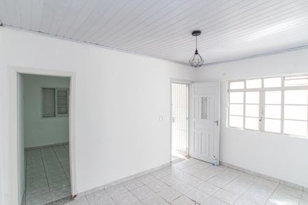 Sala de casa para alugar com 1 quarto, 140m² em Vila Nivi, São Paulo