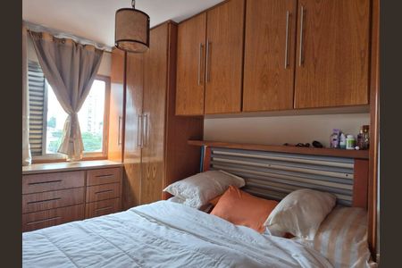 Quarto de apartamento à venda com 2 quartos, 80m² em Vila Gumercindo, São Paulo