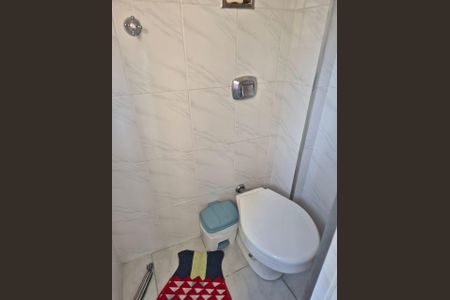 Apartamento para alugar com 80m², 2 quartos e 1 vaga Apartamento para alugar com 80m², 2 quartos e 1 vagaBanheiro