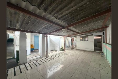 Casa à venda com 7 quartos, 320m² em Imirim, São Paulo