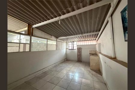 Casa à venda com 7 quartos, 320m² em Imirim, São Paulo