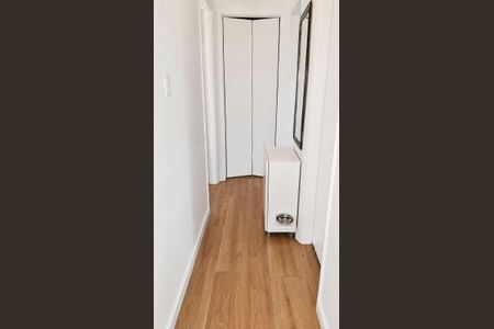 Apartamento à venda com 78m², 4 quartos e 2 vagas Apartamento à venda com 78m², 4 quartos e 2 vagasCorredor