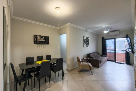 Sala de apartamento para alugar com 2 quartos, 67m² em Guilhermina, Praia Grande