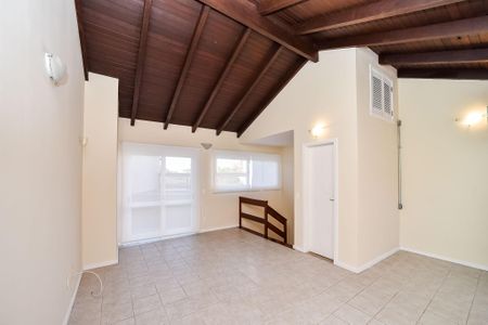 Casa de condomínio para alugar com 300m², 3 quartos e 4 vagasTerceiro Andar - Triplex