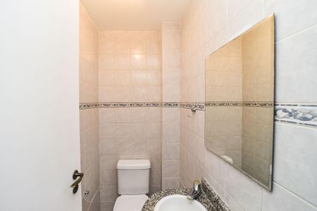 Casa de condomínio para alugar com 300m², 3 quartos e 4 vagasLavabo 2