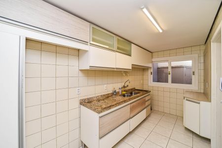 Casa de condomínio para alugar com 300m², 3 quartos e 4 vagasCozinha