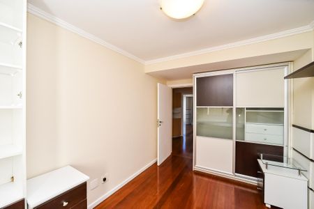 Casa de condomínio para alugar com 300m², 3 quartos e 4 vagasQuarto 1