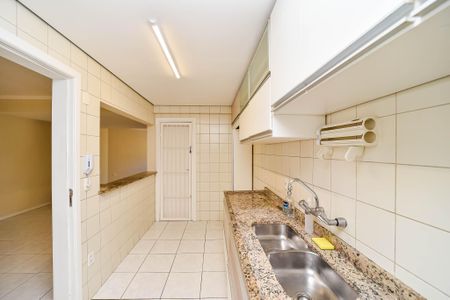 Casa de condomínio para alugar com 300m², 3 quartos e 4 vagasCozinha