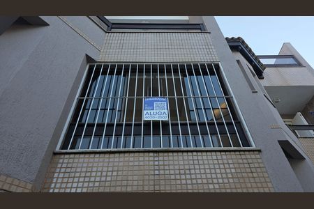 Casa de condomínio para alugar com 300m², 3 quartos e 4 vagasPlaquinha