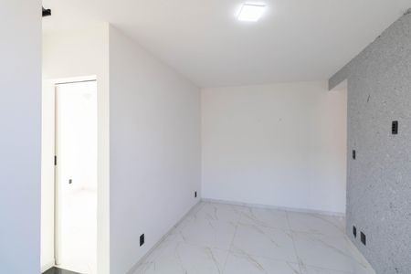 Apartamento para alugar com 43m², 2 quartos e sem vaga Apartamento para alugar com 43m², 2 quartos e sem vagaSala