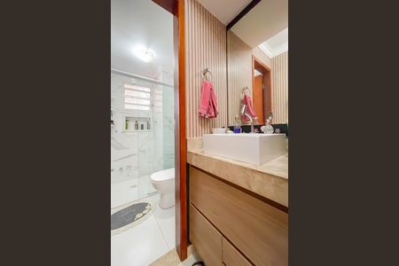 Apartamento à venda com 47m², 2 quartos e 1 vaga Apartamento à venda com 47m², 2 quartos e 1 vagaBanheiro