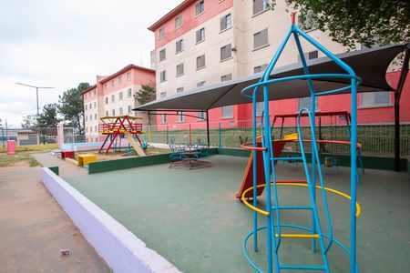 Apartamento à venda com 47m², 2 quartos e 1 vaga Apartamento à venda com 47m², 2 quartos e 1 vagaÁrea comum - Playground