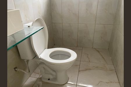 Casa para alugar com 120m², 3 quartos e sem vaga Casa para alugar com 120m², 3 quartos e sem vagaBanheiro 1