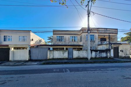 Casa para alugar com 120m², 3 quartos e 1 vaga Casa para alugar com 120m², 3 quartos e 1 vagaFachada