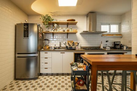 Apartamento à venda com 98m², 2 quartos e 1 vaga Apartamento à venda com 98m², 2 quartos e 1 vagaSala/Cozinha
