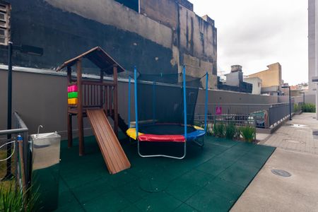 Apartamento para alugar com 42m², 2 quartos e sem vaga Apartamento para alugar com 42m², 2 quartos e sem vagaÁrea comum - Playground