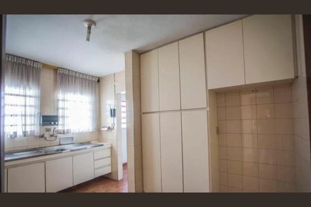 Casa à venda com 2 quartos, 194m² em Parque Jabaquara, São Paulo