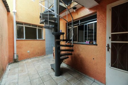 Casa para alugar com 300m², 3 quartos e 2 vagas Casa para alugar com 300m², 3 quartos e 2 vagasQuintal