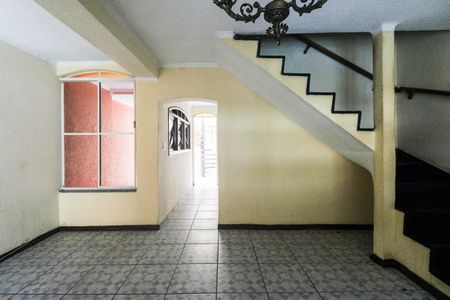 Casa para alugar com 300m², 3 quartos e 2 vagas Casa para alugar com 300m², 3 quartos e 2 vagasSala