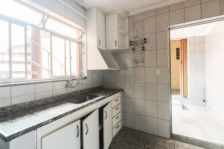 Casa para alugar com 300m², 3 quartos e 2 vagas Casa para alugar com 300m², 3 quartos e 2 vagasCozinha