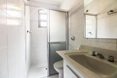 Casa para alugar com 300m², 3 quartos e 2 vagas Casa para alugar com 300m², 3 quartos e 2 vagasBanheiro Suíte 2
