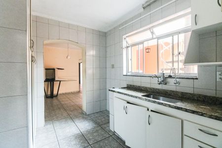 Casa para alugar com 300m², 3 quartos e 2 vagas Casa para alugar com 300m², 3 quartos e 2 vagasCozinha
