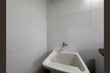 Casa de condomínio à venda com 160m², 4 quartos e 1 vaga Casa de condomínio à venda com 160m², 4 quartos e 1 vagaÁrea de Serviço