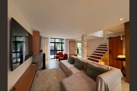 Casa de condomínio à venda com 160m², 4 quartos e 1 vaga Casa de condomínio à venda com 160m², 4 quartos e 1 vagaSala