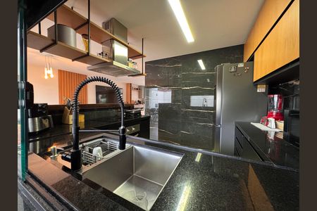 Casa de condomínio à venda com 160m², 4 quartos e 1 vaga Casa de condomínio à venda com 160m², 4 quartos e 1 vagaCozinha