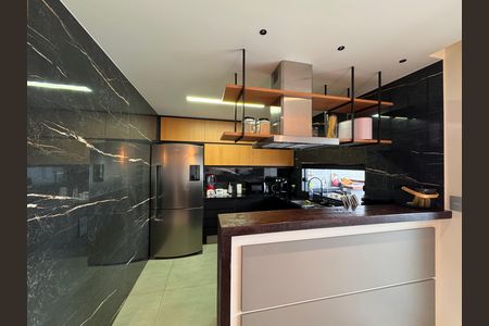 Casa de condomínio à venda com 160m², 4 quartos e 1 vaga Casa de condomínio à venda com 160m², 4 quartos e 1 vagaCozinha