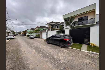 Casa de condomínio à venda com 160m², 4 quartos e 1 vaga Casa de condomínio à venda com 160m², 4 quartos e 1 vagaFachada