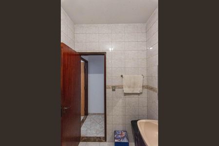 Casa à venda com 250m², 3 quartos e 3 vagas Casa à venda com 250m², 3 quartos e 3 vagasBanheiro da Suíte