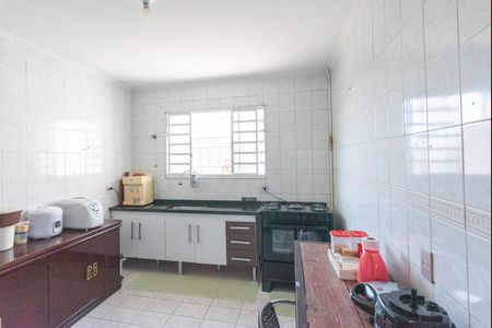 Casa à venda com 250m², 3 quartos e 3 vagas Casa à venda com 250m², 3 quartos e 3 vagasCozinha