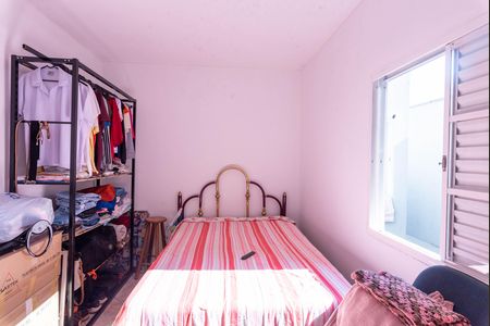 Casa à venda com 250m², 3 quartos e 3 vagas Casa à venda com 250m², 3 quartos e 3 vagasQuarto 2