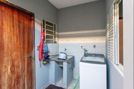 Área de Serviço de casa à venda com 3 quartos, 250m² em Jardim Ipiranga, Campinas