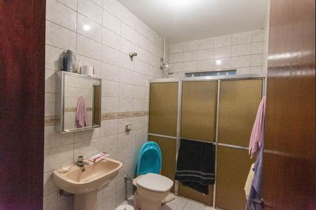Casa à venda com 250m², 3 quartos e 3 vagas Casa à venda com 250m², 3 quartos e 3 vagasBanheiro da Suíte
