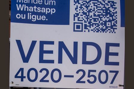 Casa à venda com 250m², 3 quartos e 3 vagas Casa à venda com 250m², 3 quartos e 3 vagasPlaquinha