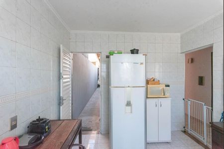 Casa à venda com 250m², 3 quartos e 3 vagas Casa à venda com 250m², 3 quartos e 3 vagasCozinha