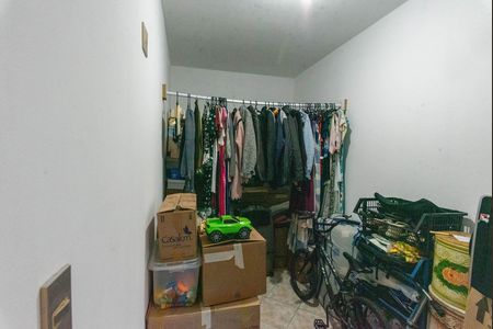 Casa à venda com 250m², 3 quartos e 3 vagas Casa à venda com 250m², 3 quartos e 3 vagasQuarto 1