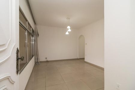 Sala de casa para alugar com 3 quartos, 180m² em Vila Antonieta, São Paulo