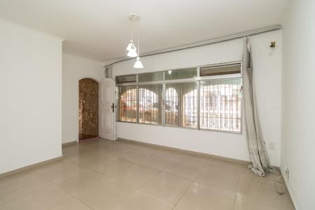Casa para alugar com 180m², 3 quartos e 1 vagaSala