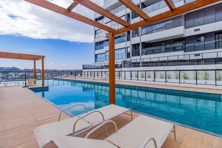 Casa de condomínio para alugar com 167m², 3 quartos e 2 vagas Casa de condomínio para alugar com 167m², 3 quartos e 2 vagasÁrea comum - Piscina