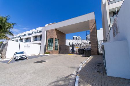 Casa de condomínio para alugar com 167m², 3 quartos e 2 vagas Casa de condomínio para alugar com 167m², 3 quartos e 2 vagasFachada
