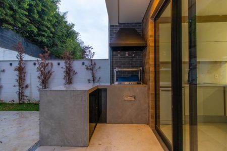 Casa de condomínio para alugar com 167m², 3 quartos e 2 vagas Casa de condomínio para alugar com 167m², 3 quartos e 2 vagasChurrasqueira