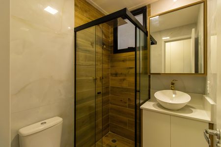 Casa de condomínio para alugar com 167m², 3 quartos e 2 vagas Casa de condomínio para alugar com 167m², 3 quartos e 2 vagasBanheiro do Quarto 3 - Suíte