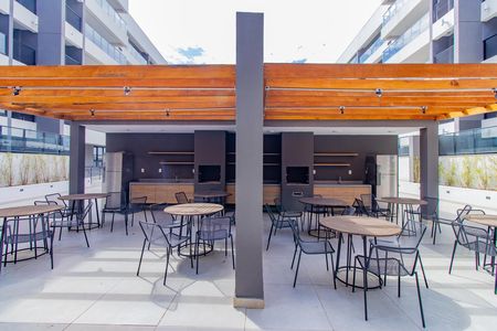 Casa de condomínio para alugar com 167m², 3 quartos e 2 vagas Casa de condomínio para alugar com 167m², 3 quartos e 2 vagasÁrea comum - Churrasqueiras