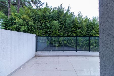 Casa de condomínio para alugar com 167m², 3 quartos e 2 vagas Casa de condomínio para alugar com 167m², 3 quartos e 2 vagasÁrea dos fundos do Espaço do 3 Andar