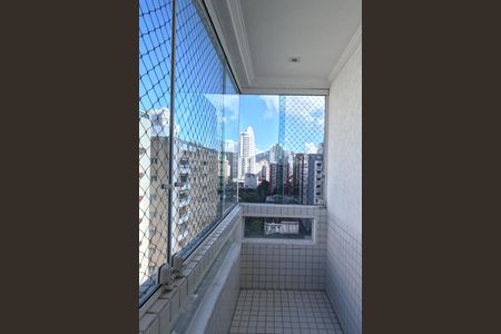 Apartamento para alugar com 110m², 2 quartos e 1 vagaVaranda do Quarto 2