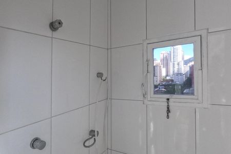 Apartamento para alugar com 110m², 2 quartos e 1 vagaBanheiro de Serviço