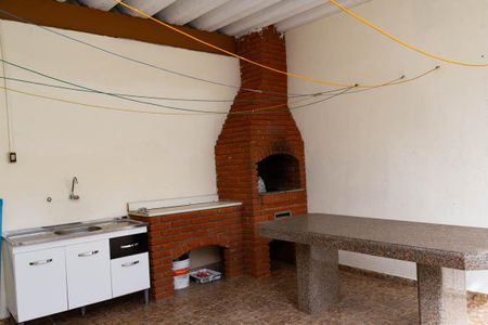 Casa para alugar com 120m², 2 quartos e 1 vaga